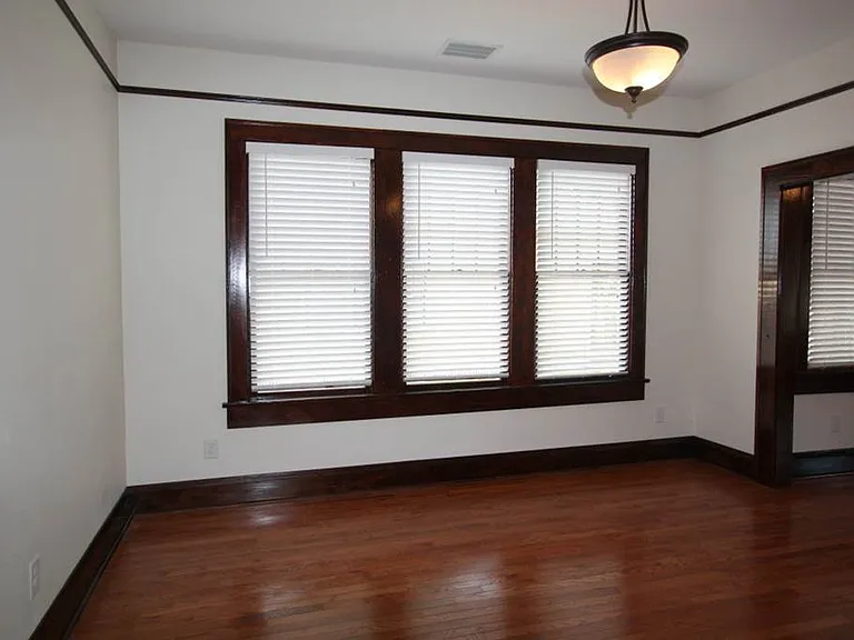 2404 N Morgan St — Photo 8