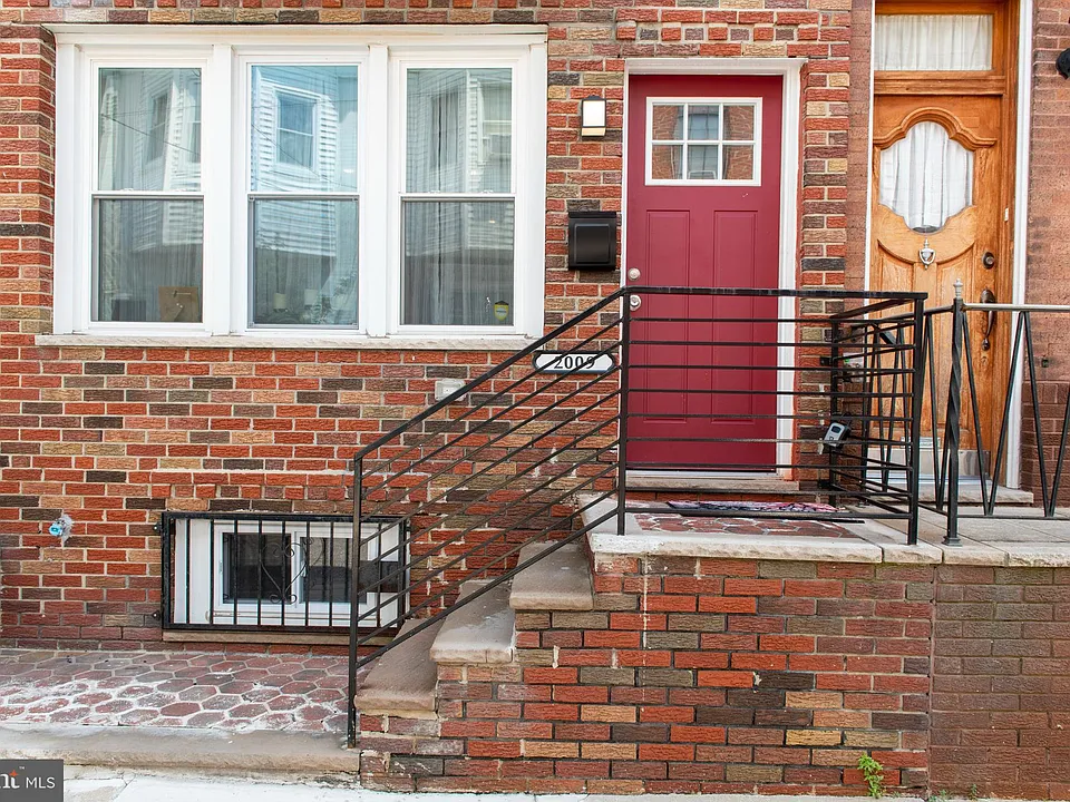 2009 S Opal St