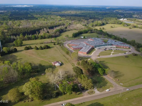294 Yandell Rd, Canton, MS 39046