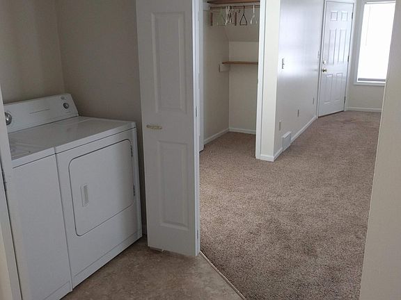 4th image of 424 Pine St #A
