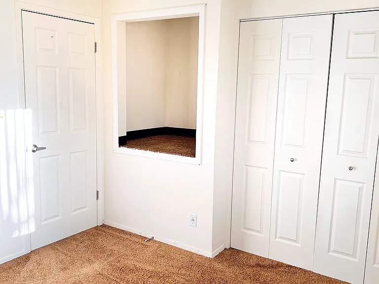 Meridian Park Apartments — Photo 8