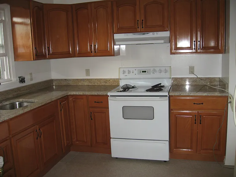 148 Woodfield Rd #1 — Photo 2