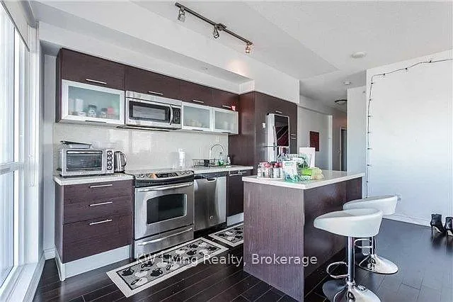 386 Yonge St #3702 — Photo 6