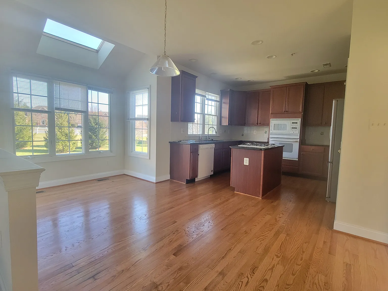 18403 Polynesian Ln — Photo 1