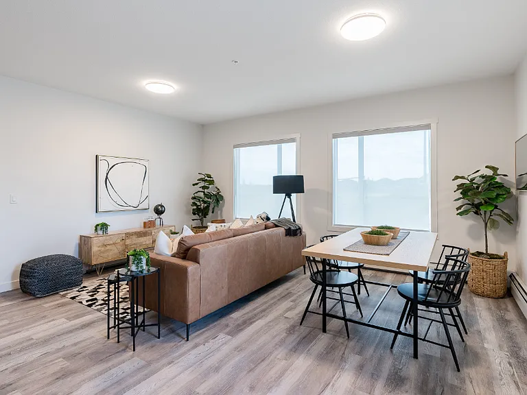 6855 Ad Astra Blvd NE — Photo 4