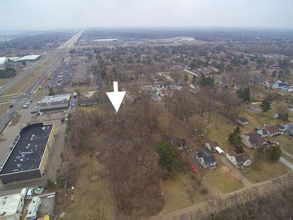 5720 Hearst Rd, Shelby Township, MI 48317