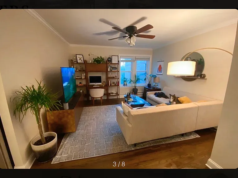 4220 N Clark St #1 — Photo 2