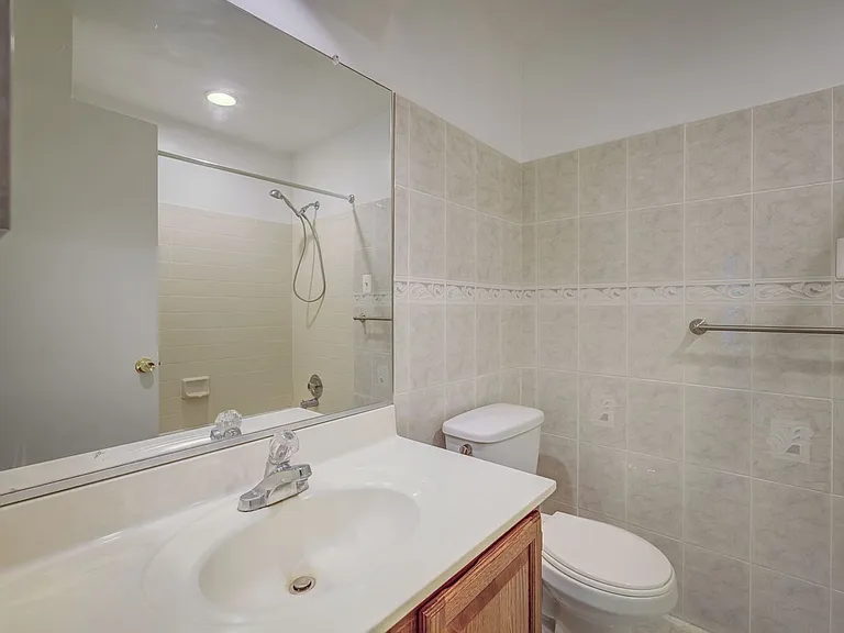 14907 Bradwill Ct — Photo 32