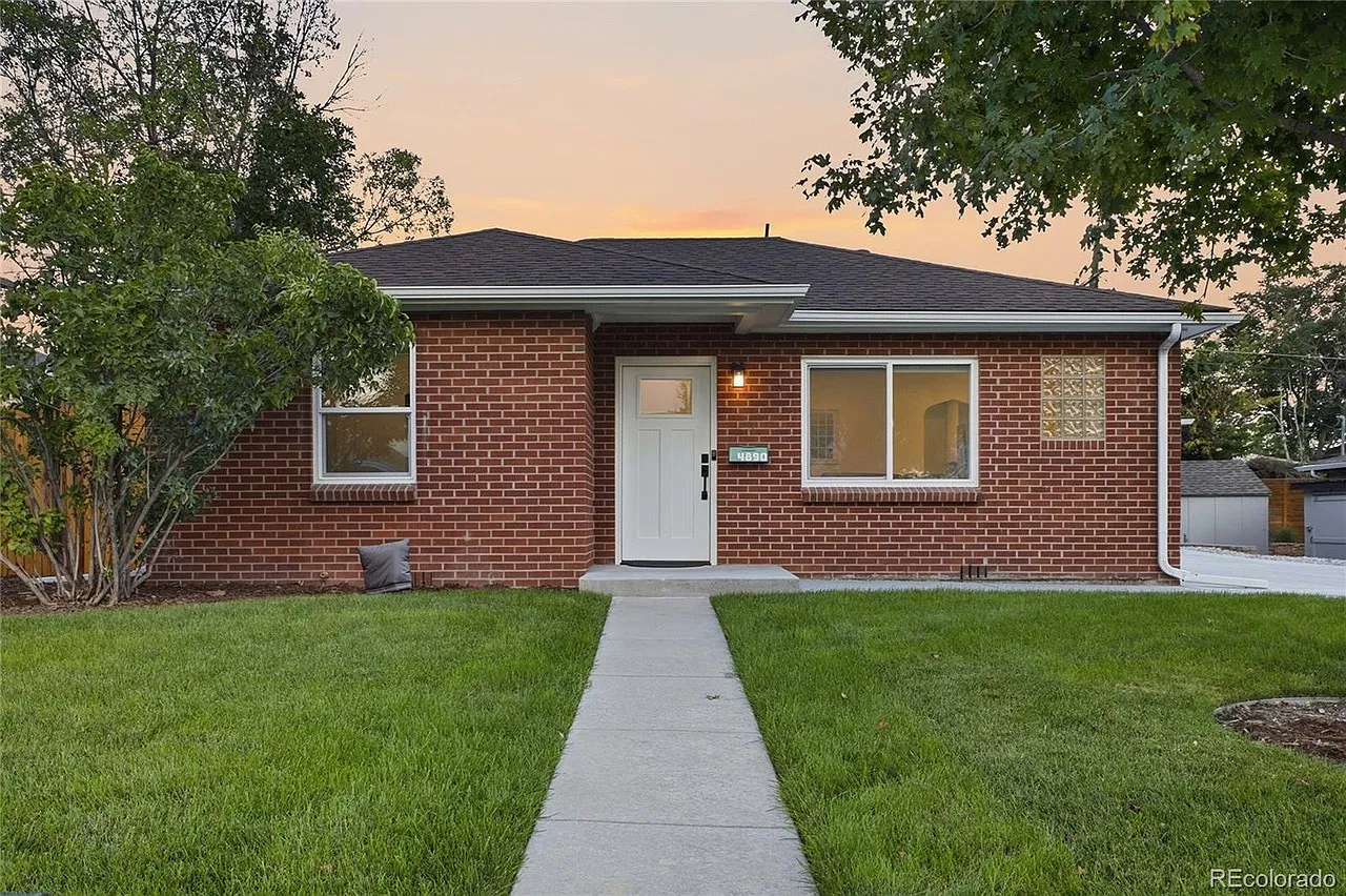 2 bed, 820 sqft, $1,800 — Photo 1