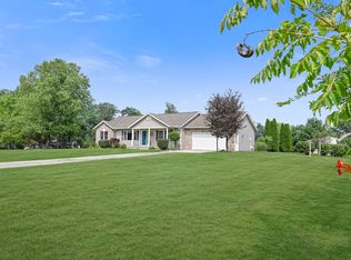 68843 Brady Rd, Edwardsburg, MI 49112