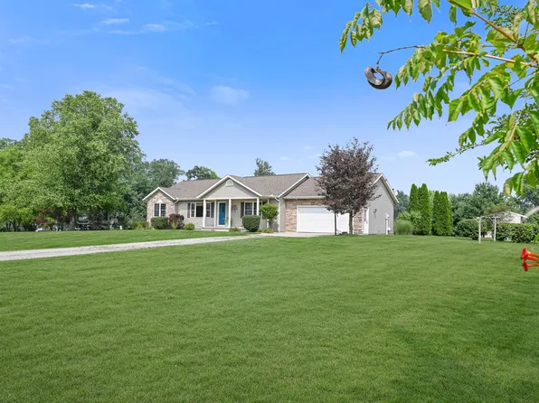 68843 Brady Rd, Edwardsburg, MI 49112