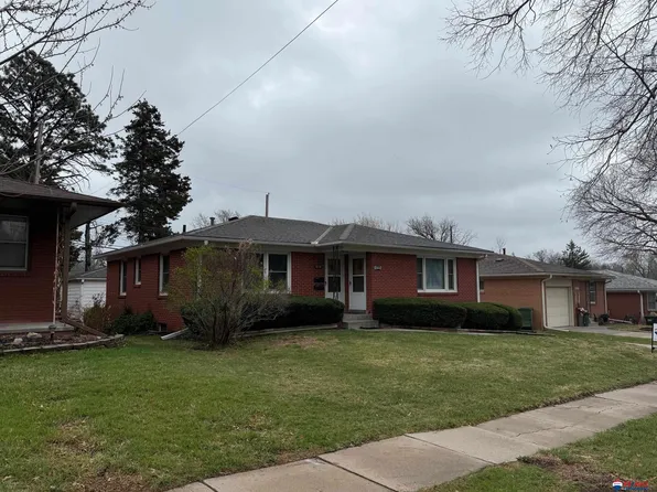 856 S 39th St, Lincoln, NE 68510