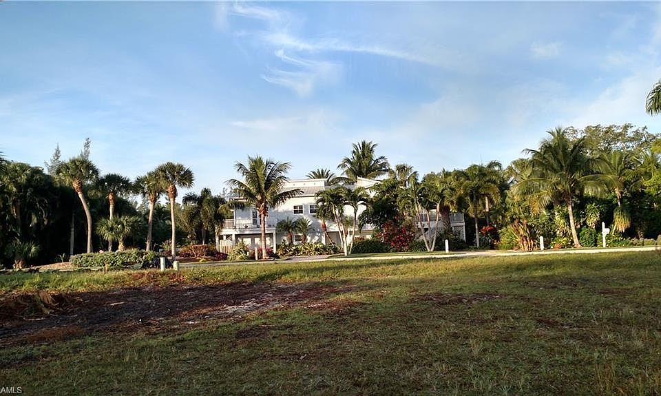 1st image of 14220 Clubhouse Dr