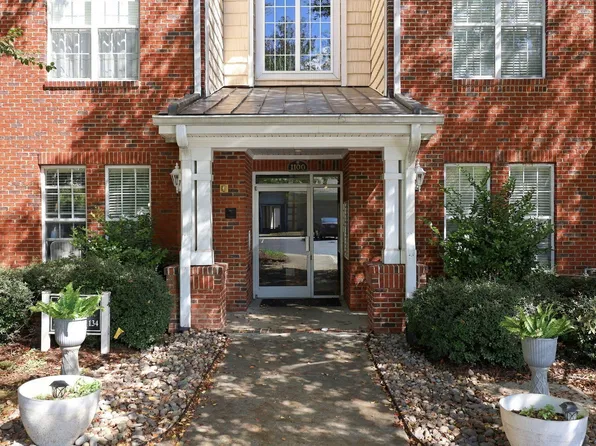 1114 Arborgate Cir, Chapel Hill, NC 27514