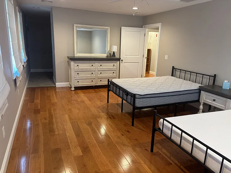 210 High St — Photo 14