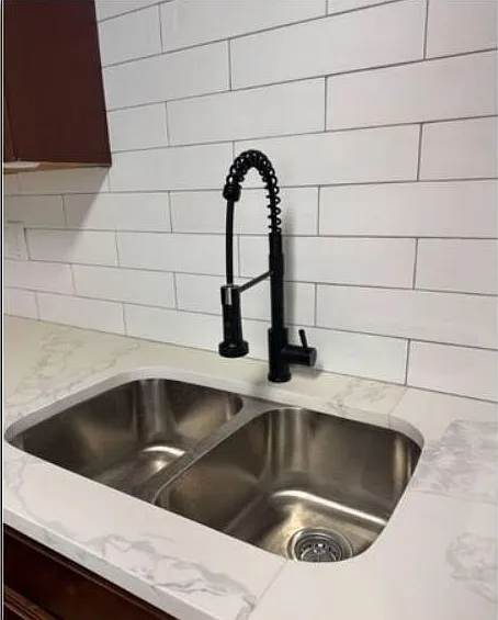 1605 Hydrangea Ln #1605 — Photo 3