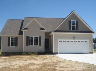 22 Poston Ct, Benson, NC 27504