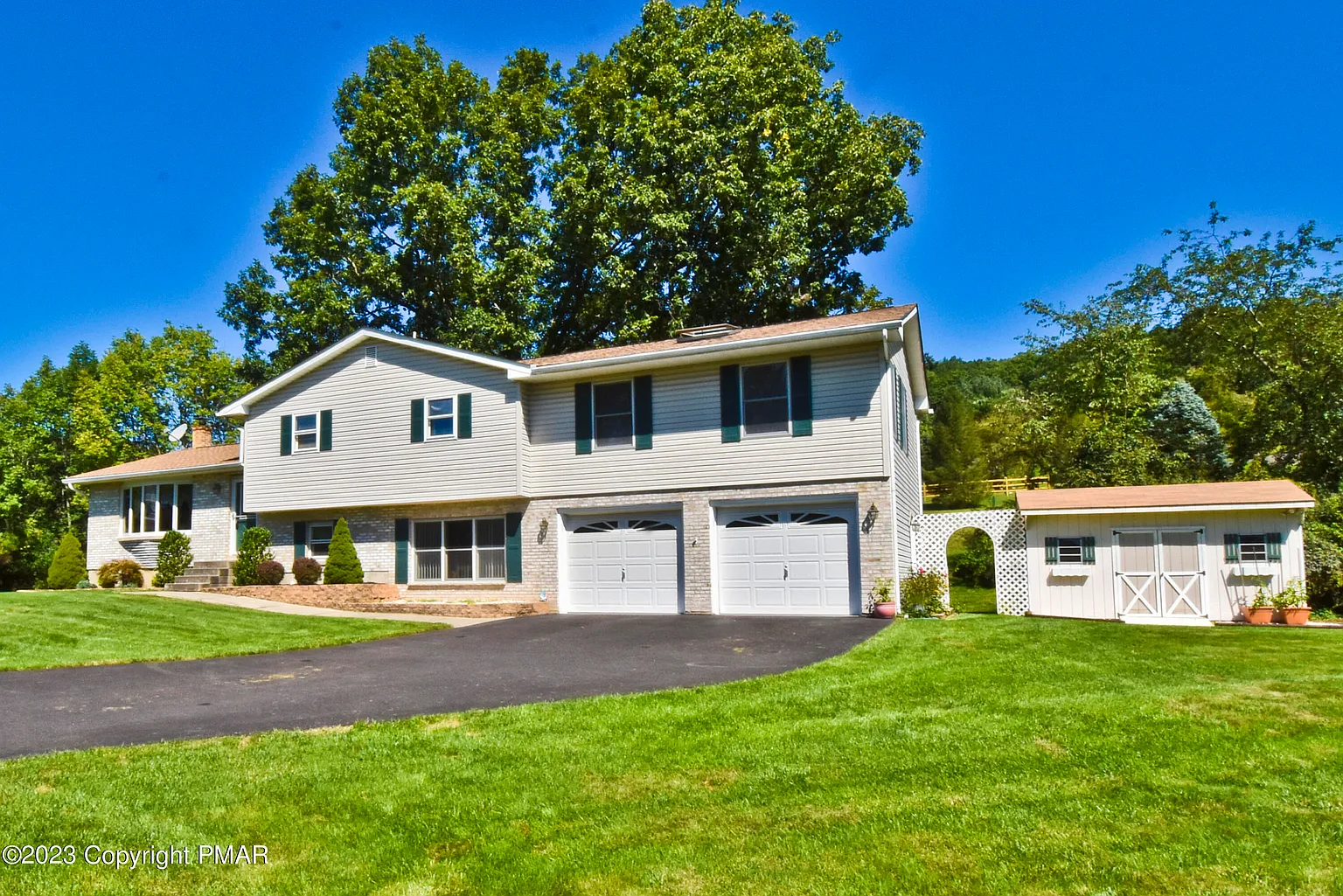 246 Switzgabel Dr photo 1