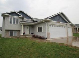 213 10th St SE, Freeport, MN 56331