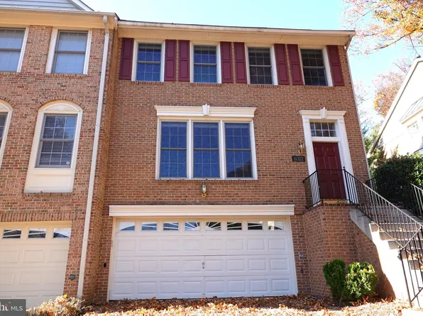 11322 Hollowstone Dr, Rockville, MD 20852
