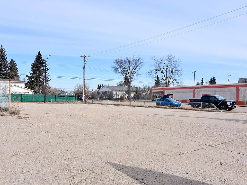 2nd image of 5306 50th Ave