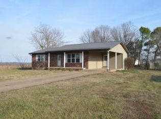 6902 N Blevins Rd, Harrison, AR 72601