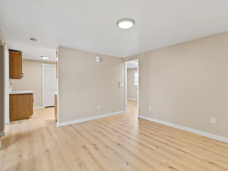 728 Walnut St — Photo 11