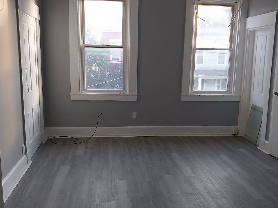 1st image of 1017 York St #2