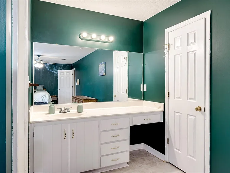 3003 Creek View Ct — Photo 22