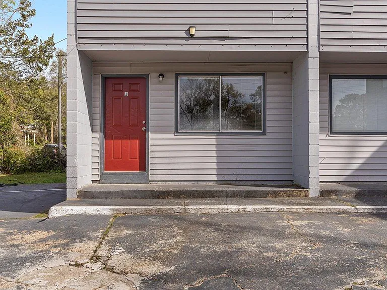 1305 Clay St #1 — Photo 11