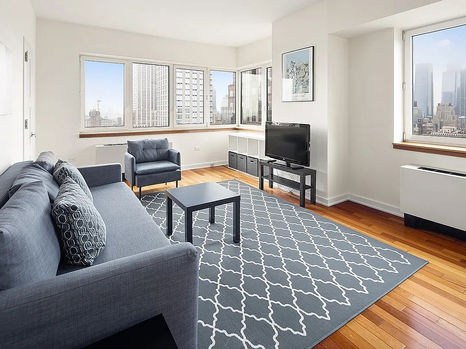 1st image of 425 5th Ave APT 44D