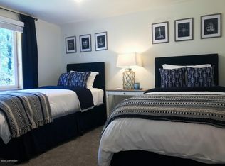 619 Ranch Ln, Ketchikan, AK 99901