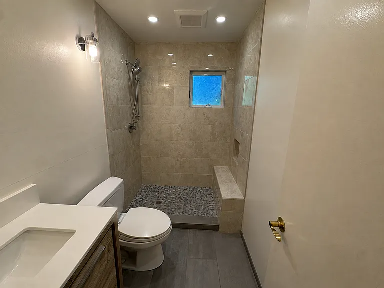 200 The Alameda — Photo 10