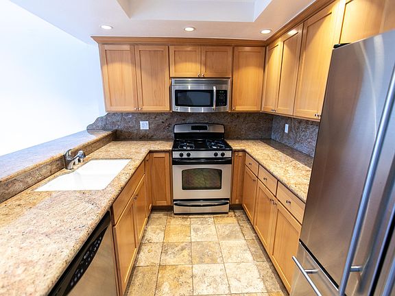 5th image of 1247 Vista Del Lago