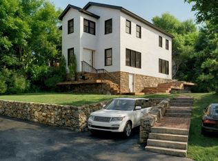 9 Ledge St, Melrose, MA 02176