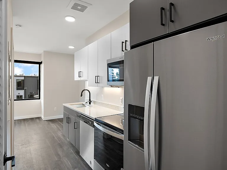 7631 E Lafayette St — Photo 29