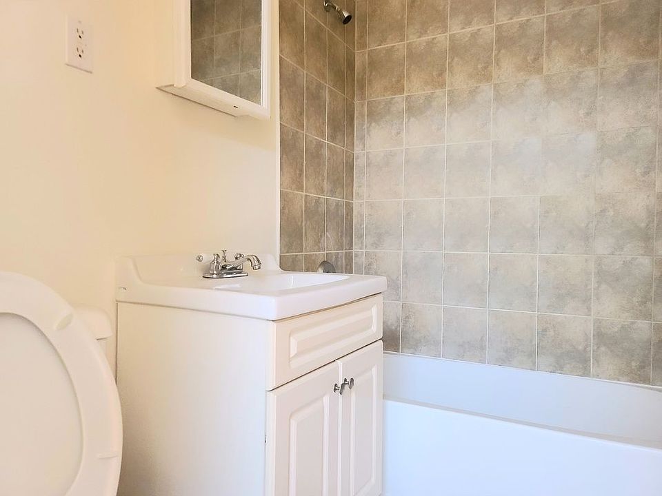 2nd image of 2339 Tiebout Ave APT 6B