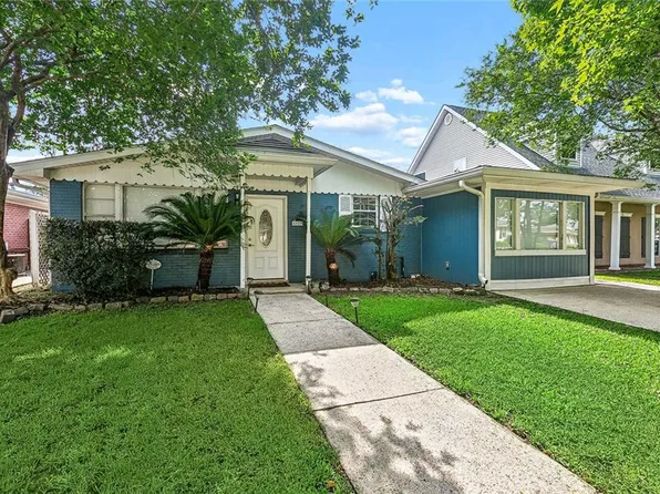 8929 Camille Ct, New Orleans, LA 70123