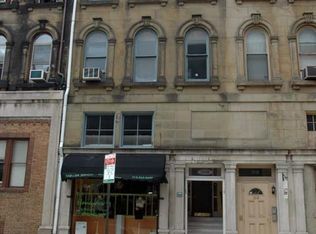 2116 Walnut St APT 3F, Philadelphia, PA 19103