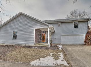 501 W Charles St, Champaign, IL