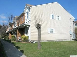 63 De Sibio Pl, Inwood, NY 11096
