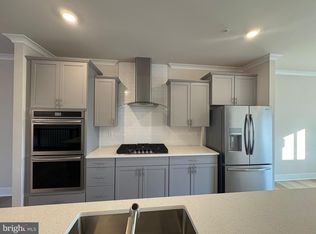 225 Birdie Ct, Pikesville, MD 21208