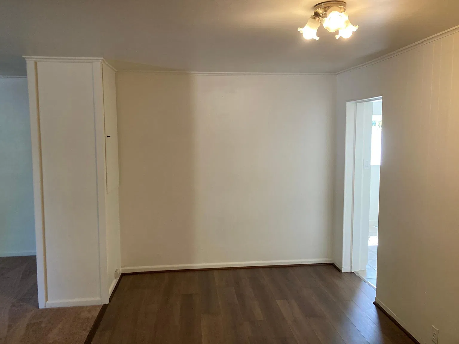 2 bed, 950 sqft, $3,300 — Photo 4