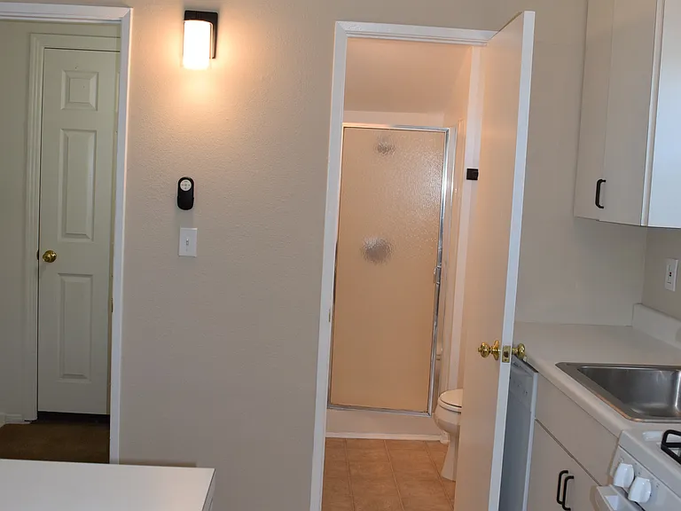 772 S Earlham St — Photo 5