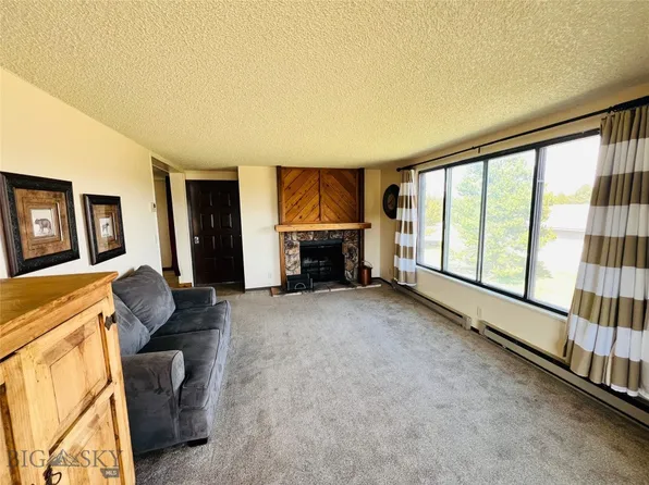 85 Buffalo Dr #201, West Yellowstone, MT 59758