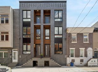 2425 Coral St, Philadelphia, PA 19125