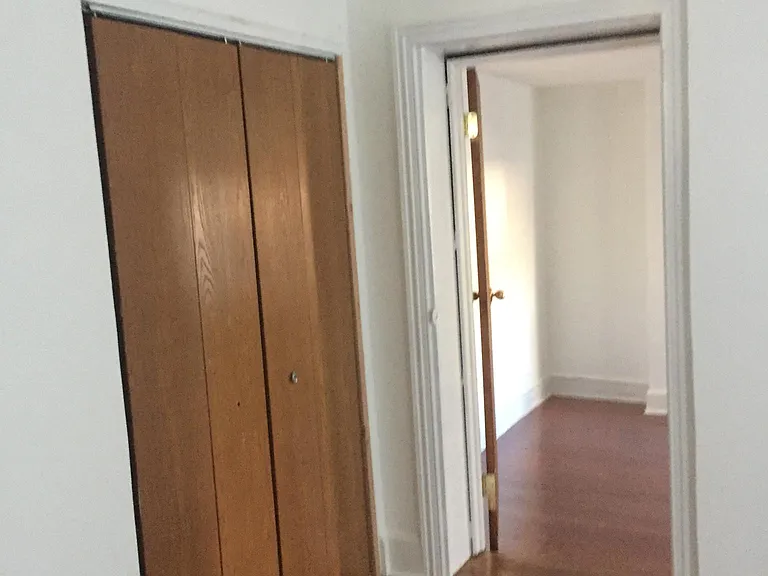 1130 N St — Photo 11