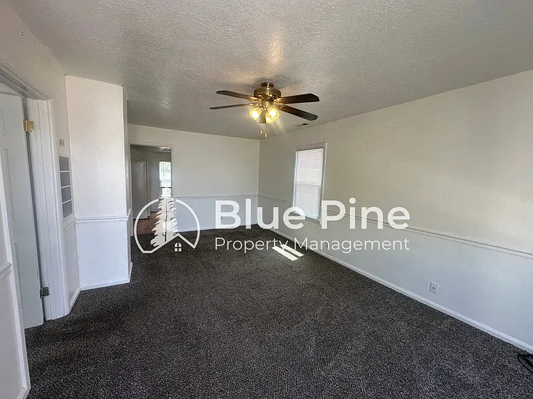 439 E Wyeth St — Photo 2