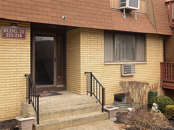 2nd image of 217 Richard Ct