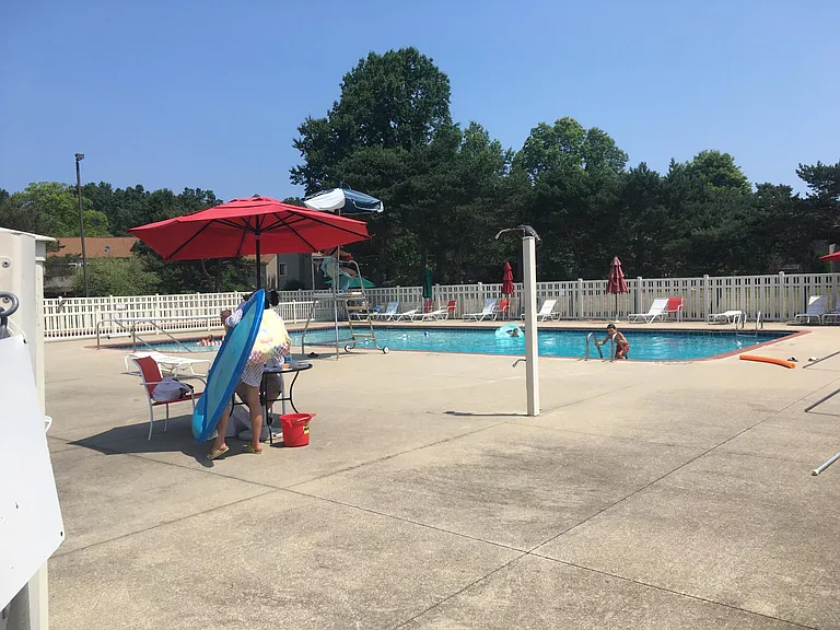 Community pool